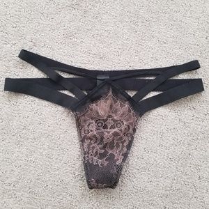 *NEW* Victoria's Secret Thong